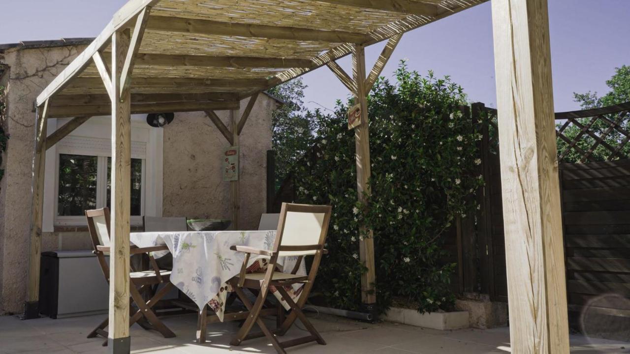 Une Petite Maison Entre Vignes Et Mer Ла Кадиер-д'Азюр Екстериор снимка
